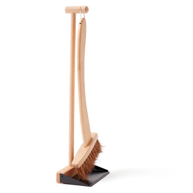 conjunto-de-escoba-y-recogedor-de-kidsconcept937241.jpg Conjunto de escoba y recogedor - Imagen 1