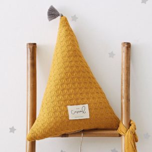 Cojín triángulo ocre - Imagen 2