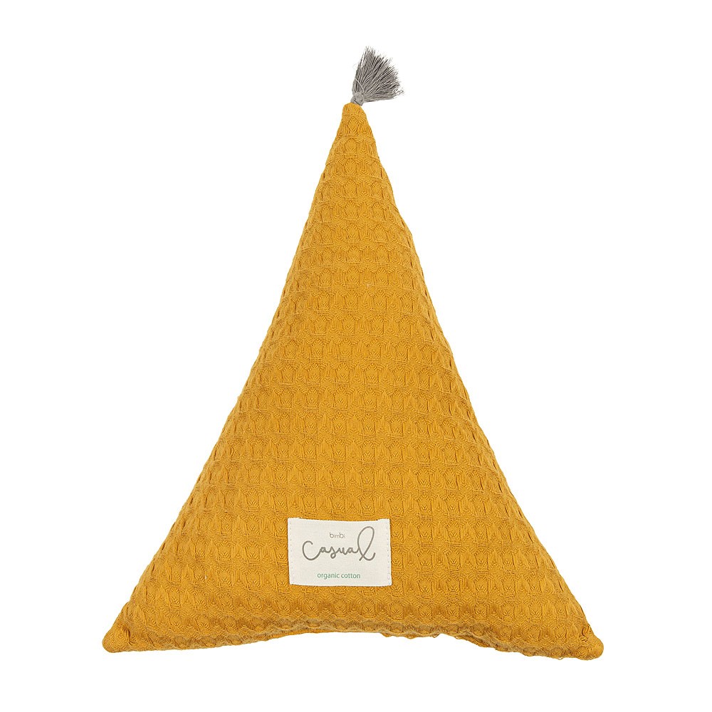 cojin-crochet-dream-ocre Cojín triángulo ocre - Imagen 1