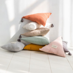 Cojín triángulo crudo - Imagen 2