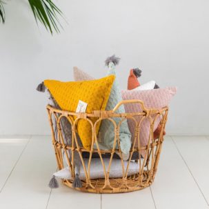 Cojín triángulo ocre - Imagen 3