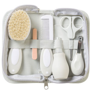 Estuche 7 piezas de aseo para bebé gris