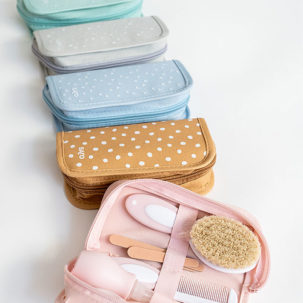 Estuche 7 piezas de aseo para bebé gris - Imagen 6