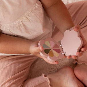 Tocador con set de maquillaje - Imagen 4