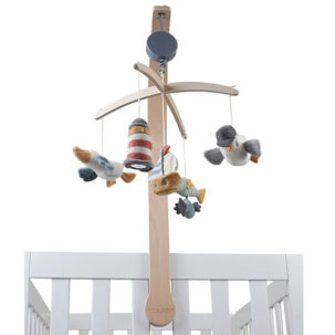 Móvil musical de madera natural Sailors Bay - Imagen 10