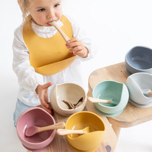 Set de bol y cubierto con ventosa Nordic blossom pink - Imagen 2