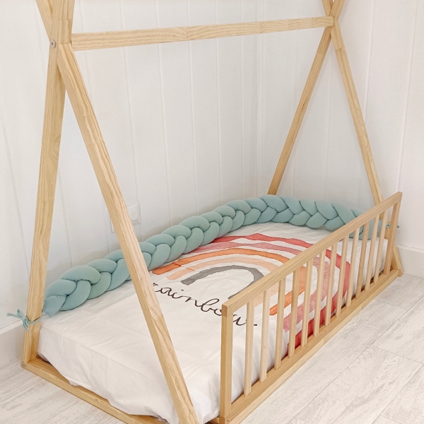 TRENZA MENTA (1) Barrera para cama Haya 40x120cm. - Imagen 1