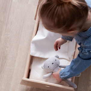 Cuna balancín para muñecas - Imagen 2