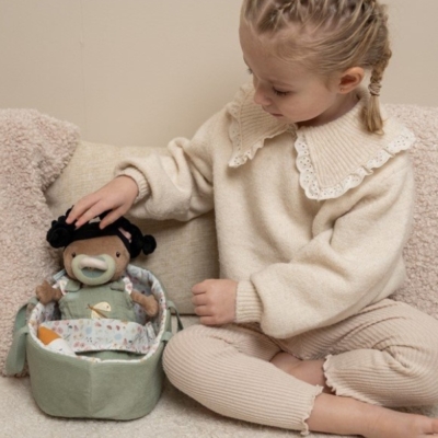 Bebé Evi con canastilla y accesorios - Imagen 6