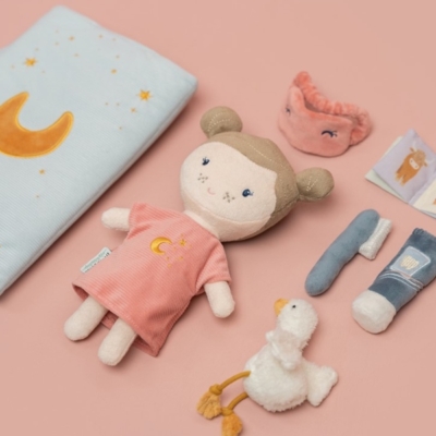 Juego de fiesta de pijamas con la muñeca Rosa - Imagen 6