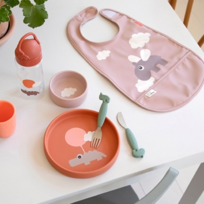 Babero con velcro Happy Clouds Powder - Imagen 2