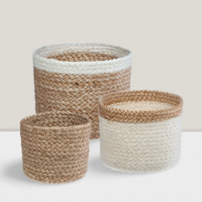 Set de 3 cestas de mimbre natural y blanco