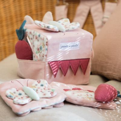 Cubo de actividades Rabbit Garden - Imagen 3