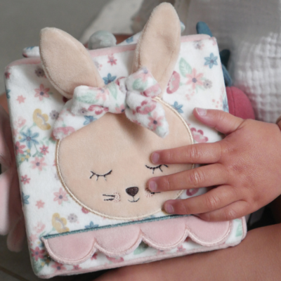 Cubo de actividades Rabbit Garden - Imagen 5