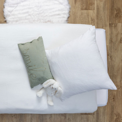 Cojín infantil rectangular verde - Imagen 2