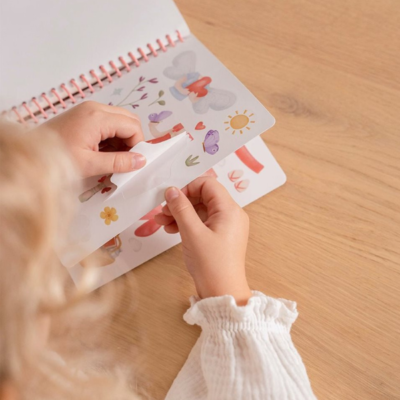 Libro viste a Rosa & Friends - Imagen 6