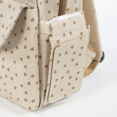 Mochila maternal corazones Poppy canela - Imagen 9