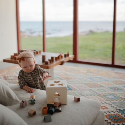 Cubo didáctico figuras geométricas Mushie solid original - Imagen 4