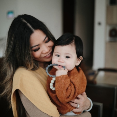 Mordedor pack 3 brazaletes Mushie flower sunshne - Imagen 2