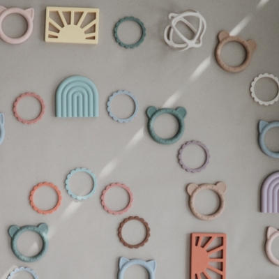 Mordedor silicona Mushie bear natural - Imagen 2