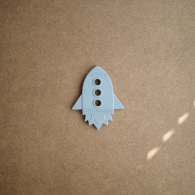 Mordedor silicona Mushie rocket cloud - Imagen 2