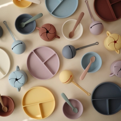 Plato ventosa-compartimentos Mushie solid ivory - Imagen 5