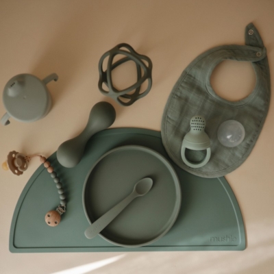 Sonajero silicona Mushie solid cambridge blue - Imagen 7