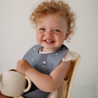 Taza para snack silicona solid shifting sand 8.5x8.5x14.5 cm - Imagen 4