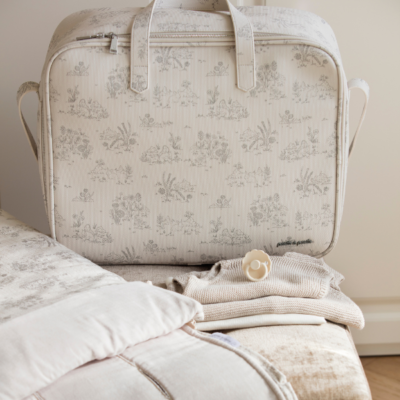 Maleta maternal Toile de Jouy Cream - Imagen 3