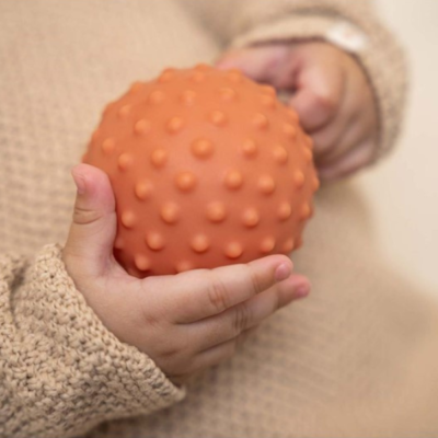 Set de 3 pelotas sensoriales granja - Imagen 3