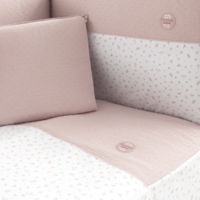 Colcha con protector para cuna de 60 Plumeti rosa - Imagen 4