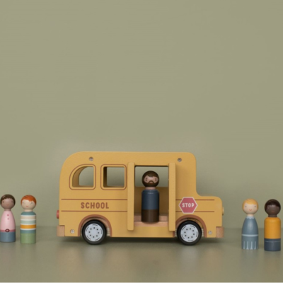 Bus escolar con muñecos - Imagen 6