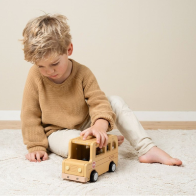 Bus escolar con muñecos - Imagen 2