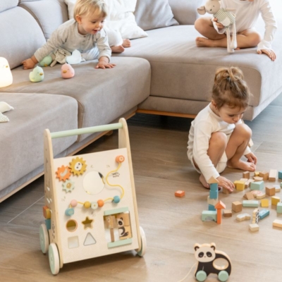 Caminador con actividades Saro - Imagen 2