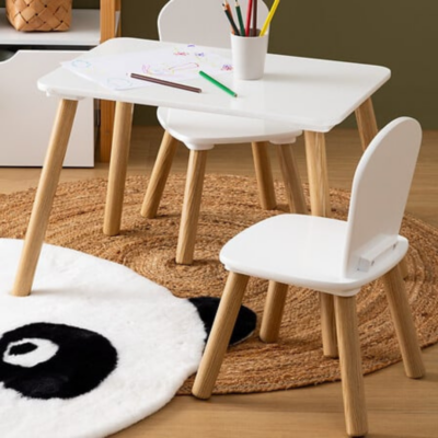 Set mesa con dos sillas infantiles madera natural - Imagen 3