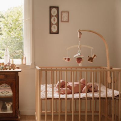 Móvil musical de madera Fairy Garden - Imagen 3