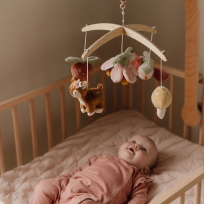 Móvil musical de madera Fairy Garden - Imagen 2