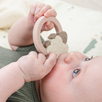 Mordedor de silicona Tiny Farm Rosa - Imagen 2