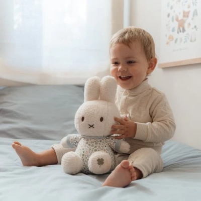 Miffy 30cm. lucky leaves - Imagen 6