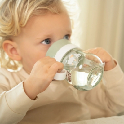 Vaso antiderrame 360 con asas Pequeña granja - Imagen 3