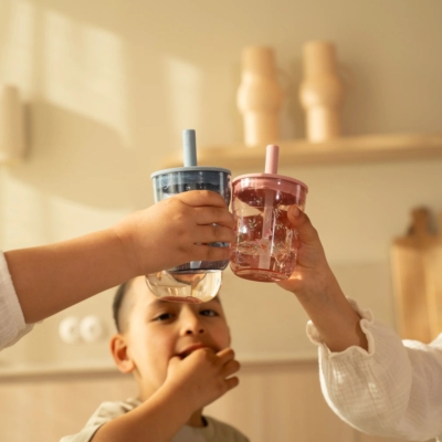 Vaso infantil con pajita Fairy Garden - Imagen 2