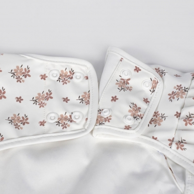 Babero con mangas Botton Flores - Imagen 6