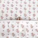 Babero con mangas Botton Flores - Imagen 7