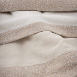 Colcha con protector para cuna de 60 Rustic rosa - Imagen 4