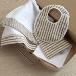 Seca babas Derby beige - Imagen 2